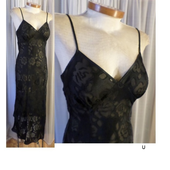 VINTAGE Victoria Secret Black Long Nightgown M Sli - Picture 2 of 8